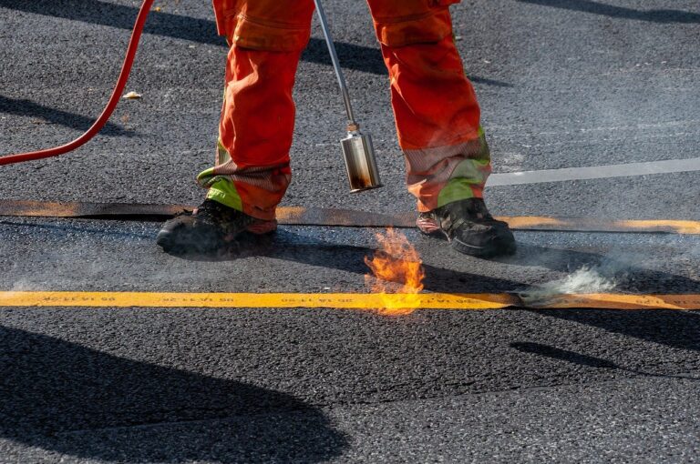 The Best Phones for Construction Workers Who Need Speed