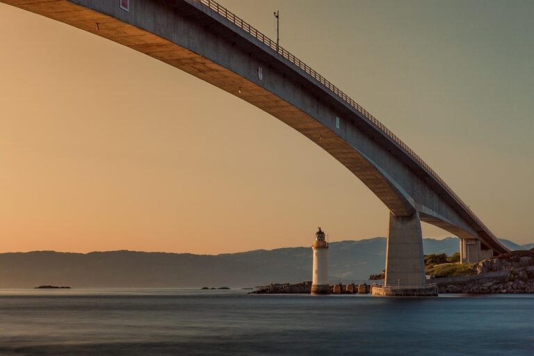 The Golden Gate Bridge: A Construction Marvel