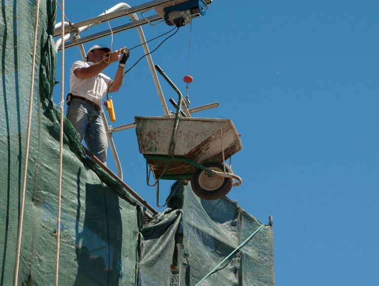 The Life of a Fat Construction Worker: Breaking Stereotypes